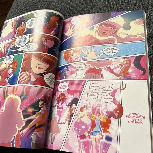 2 Graphic Novels Zodiac Starforce By The Power of Astra 1 and Isola Chapter 1 - Picture 8 of 13